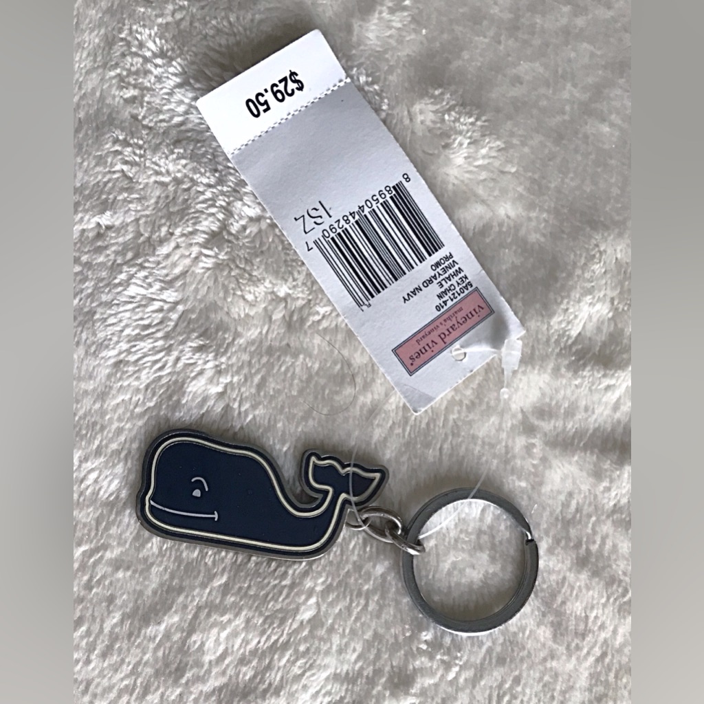 Vineyard Vines Rare Discontinued Whale Enameled Keychain